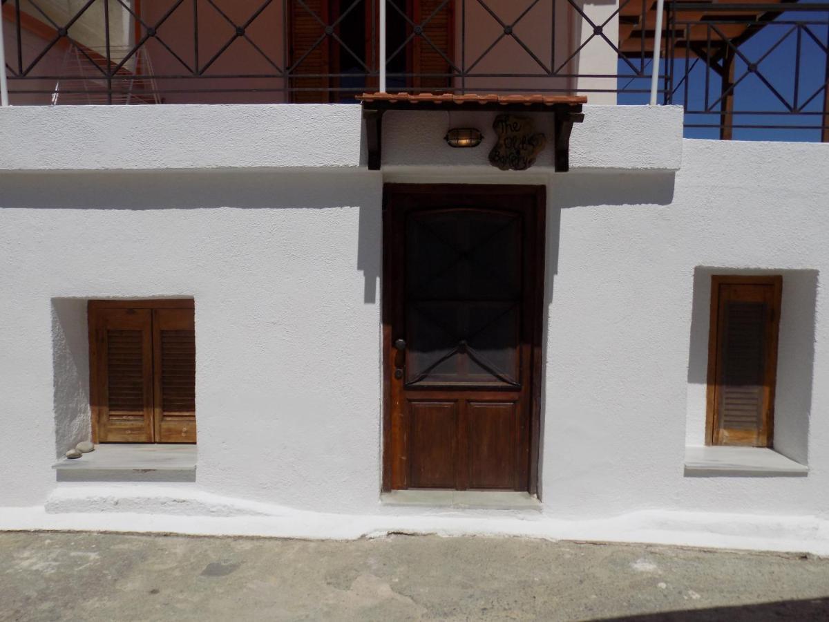 The Old Bakery Villa อายิโอสนิโกลาโอส ภายนอก รูปภาพ